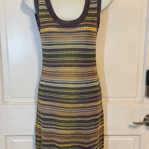 Gone - Picture 9 of 9